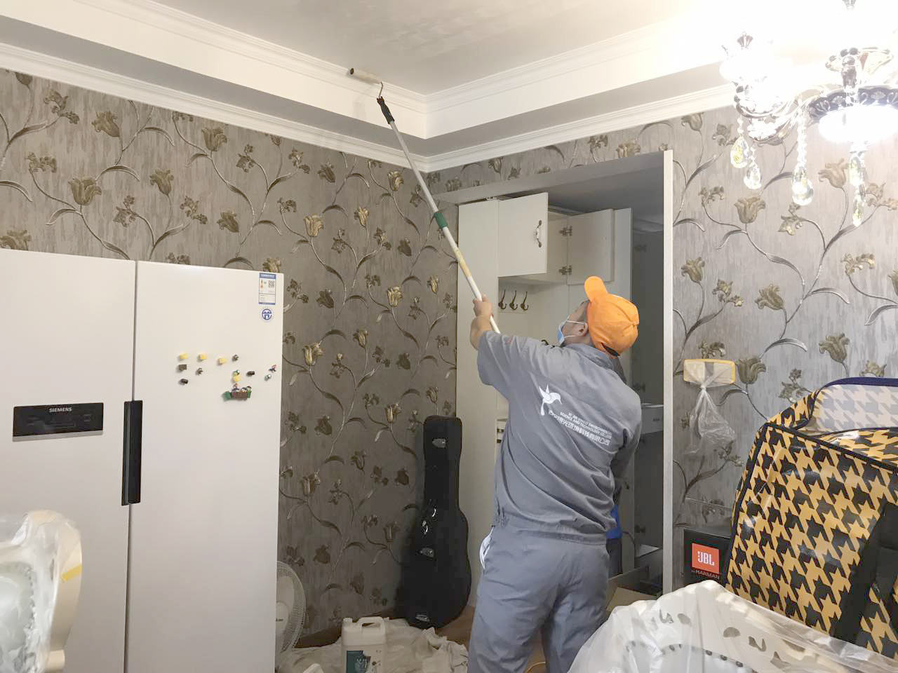 餐廳頂面重點施工 餐廳頂面重點施工