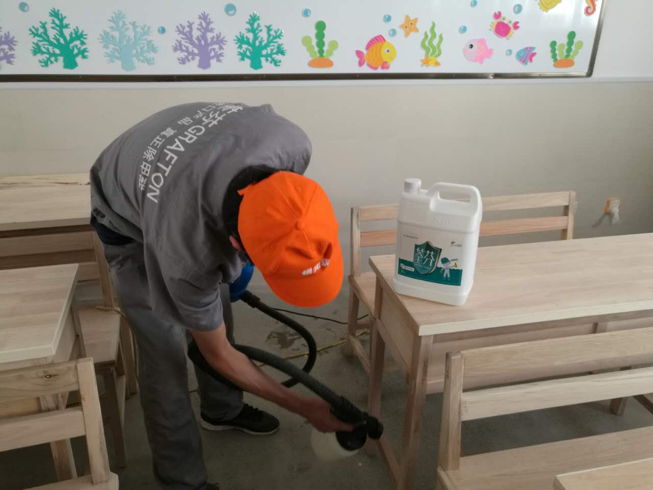 課桌桌腿施工 課桌桌腿施工