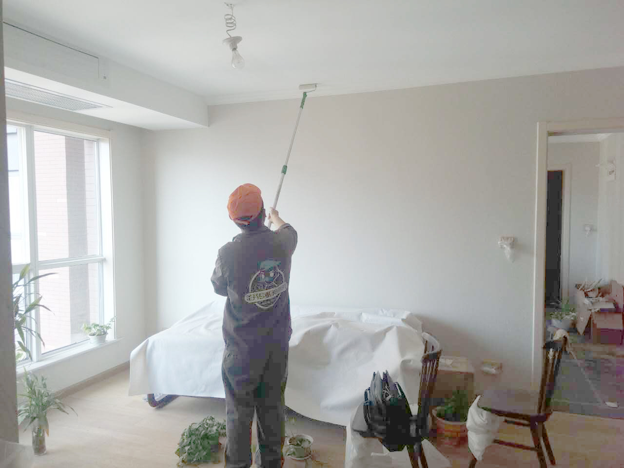 客廳頂面滾筒全方位施工 客廳頂面滾筒全方位施工