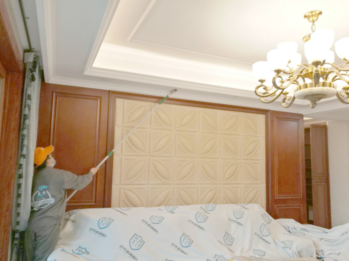 客廳頂面滾筒施工 客廳頂面滾筒施工