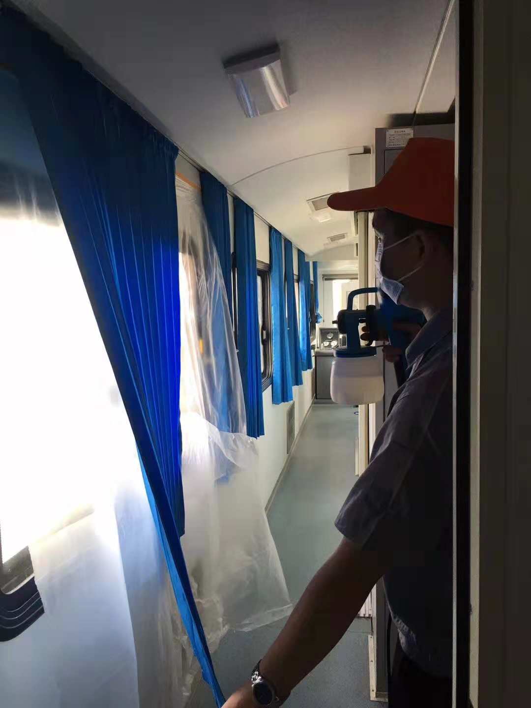 車內過道窗簾噴涂施工治理 車內過道窗簾噴涂施工治理