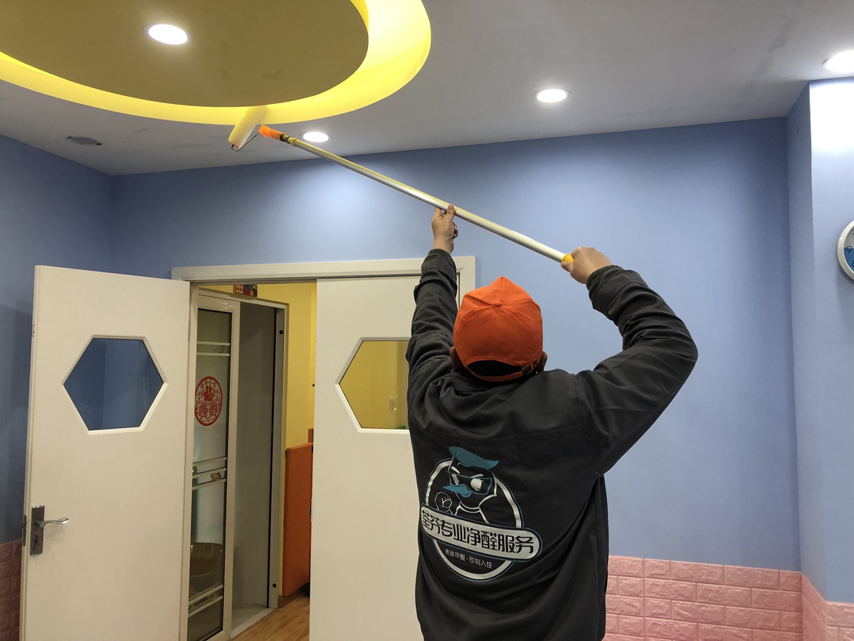 教室頂面造型滾筒施工 教室頂面造型滾筒施工