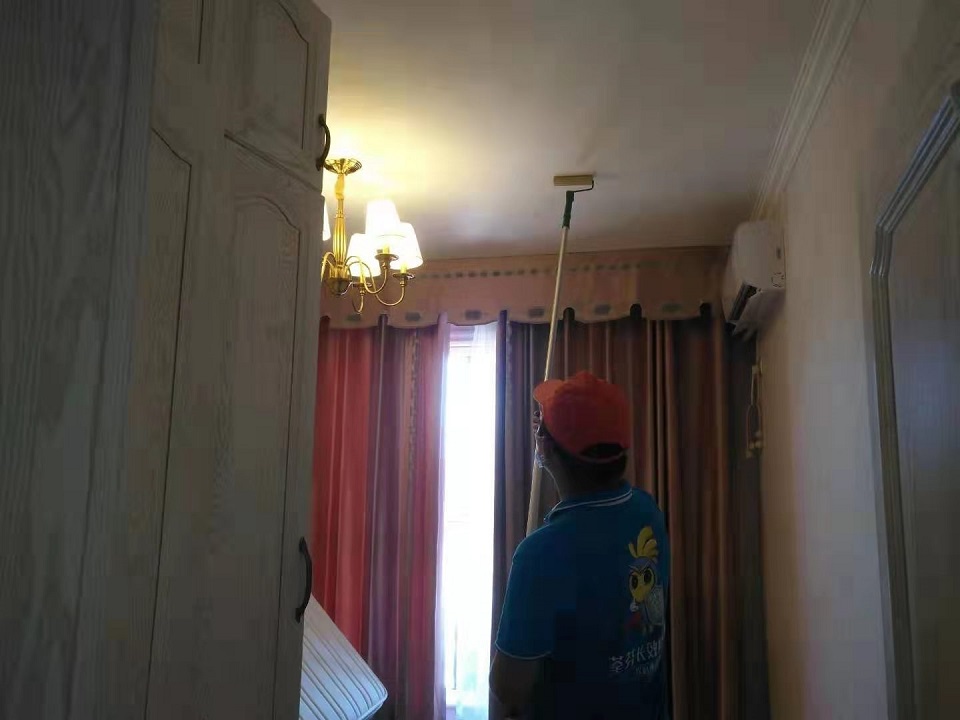 臥室頂面滾筒甲醛治理施工 臥室頂面滾筒甲醛治理施工