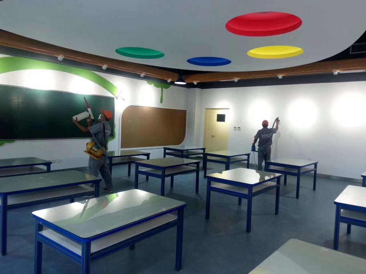 教室墻面頂面桌椅噴槍全方位施工治理 教室墻面頂面桌椅噴槍全方位施工治理