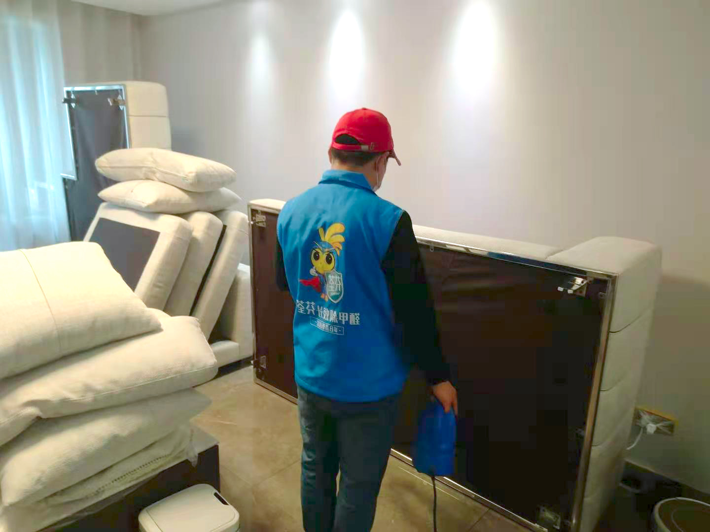 布藝沙發(fā)全方位噴涂施工治理 布藝沙發(fā)全方位噴涂施工治理