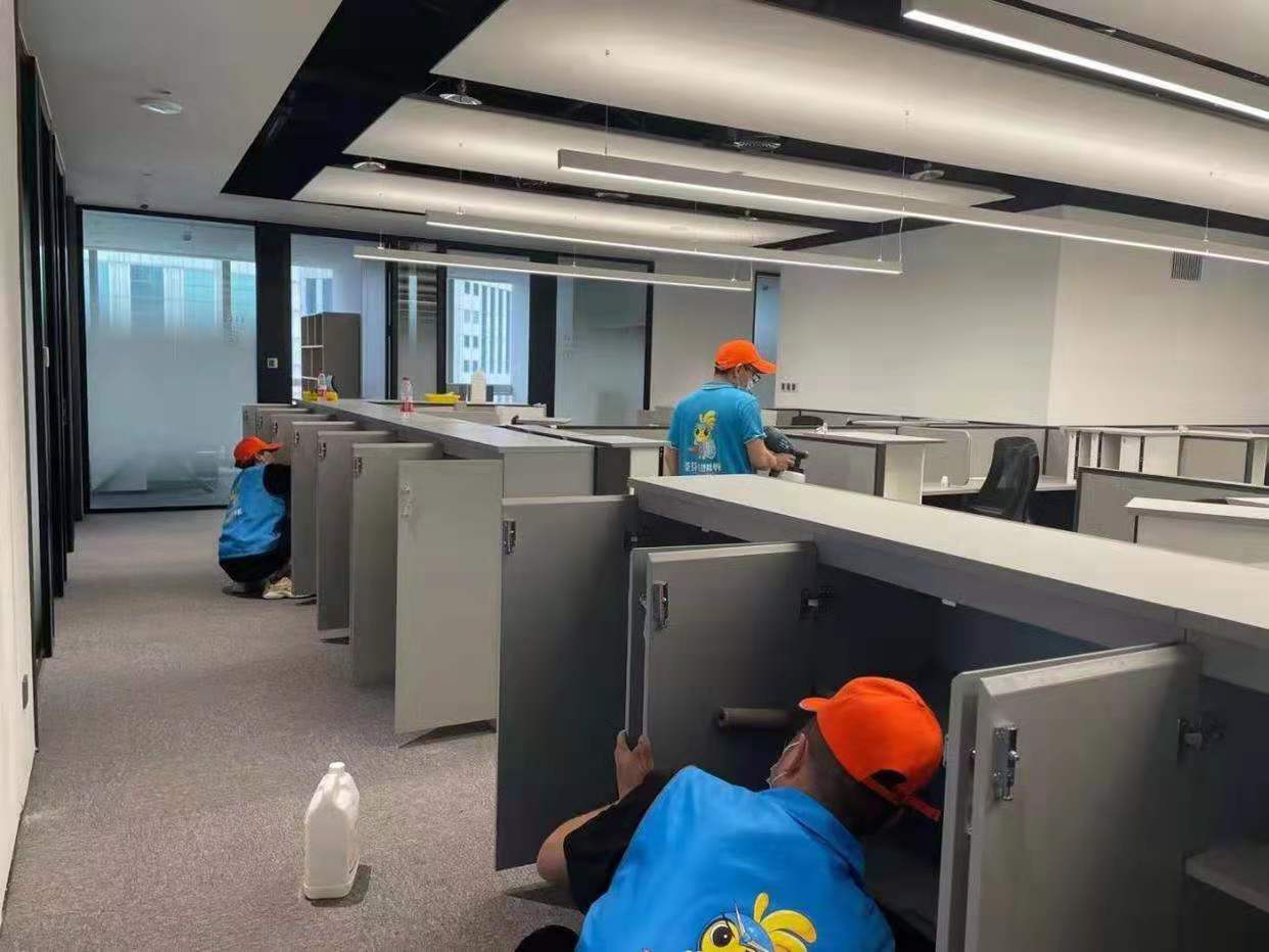 辦公區(qū)域桌椅柜子全方位噴涂治理 辦公區(qū)域桌椅柜子全方位噴涂治理